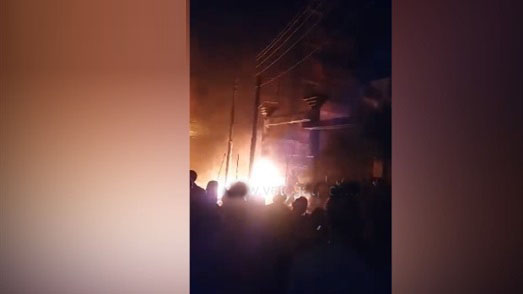 بالفيديو.. لحظة اندلاع حريق هائل بدار مناسبات في الشرقية